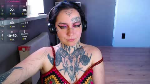 Lilith Solar online show from 04/25/26, 01:41