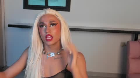 Sabrina Rose  online show from 01/12/25, 06:39