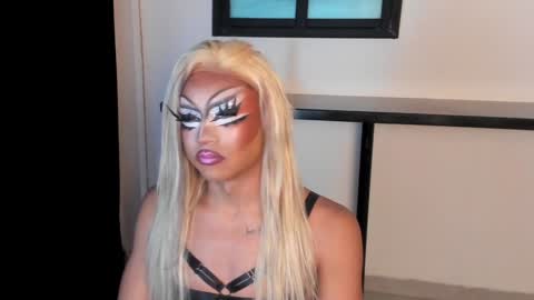 Sabrina Rose  online show from 02/05/25, 02:51