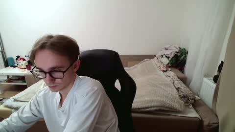 Snapshot of sabrinaanddaniel chatting on 12/18/24, 09:29 SabrinaDaniel online show from 12/18/24, 09:29