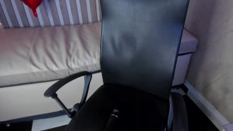 mariana  online show from 02/04/25, 02:28