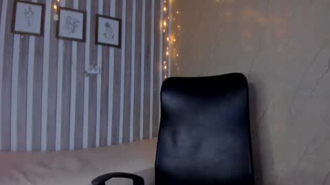 mariana  online show from 02/06/25, 01:16