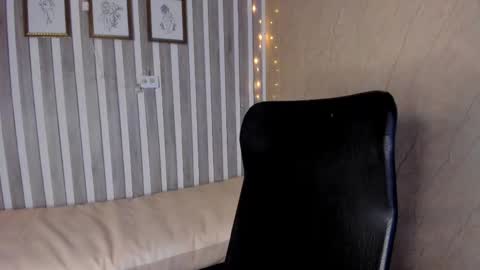 mariana  online show from 02/12/25, 02:24