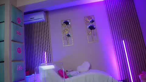 SabrinaJade online show from 06/10/26, 05:50