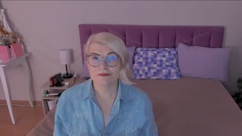 Sabrina MacMarren online show from 01/10/25, 12:26