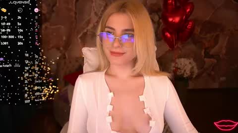 Sabrina online show from 02/16/25, 03:47