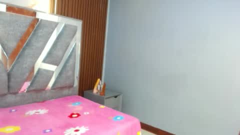 sabrinaroosa202cl online show from 11/28/25, 01:58