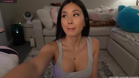 Snapshot of sabrinasarcade chatting on 01/16/26, 06:23 Sabrina online show from 01/16/26, 06:23