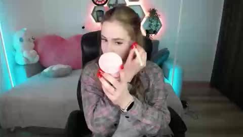 Sabrina Violet online show from 04/26/26, 08:12