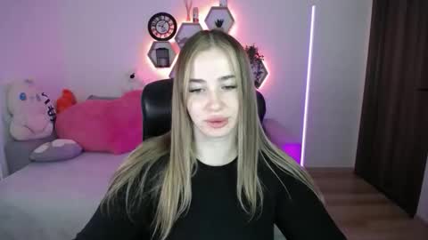 Sabrina Violet online show from 05/03/26, 08:09