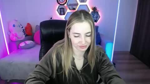 Sabrina Violet online show from 05/12/26, 08:11