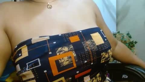 Snapshot of sabroza chatting on 07/08/26, 03:27 sabroza online show from 07/08/26, 03:27