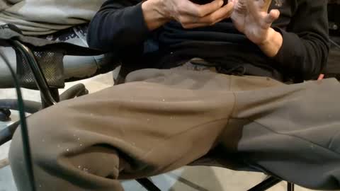 Snapshot of sacalaschichiss chatting on 01/09/25, 07:10 Dee online show from 01/09/25, 07:10