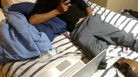 Snapshot of sacalaschichiss chatting on 02/28/26, 10:05 Dee online show from 02/28/26, 10:05