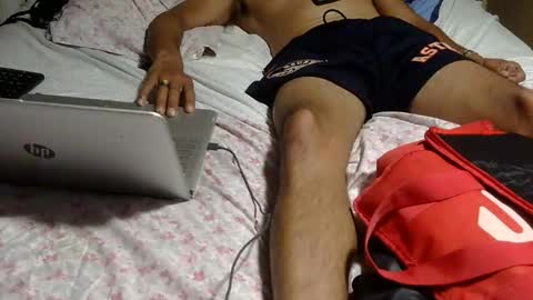 Snapshot of sacalaschichiss chatting on 03/25/26, 03:23 Dee online show from 03/25/26, 03:23