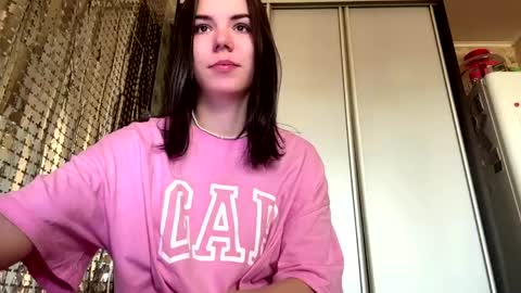 Mila online show from 05/18/26, 06:08