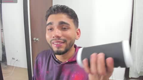 Snapshot of sack_rojas chatting on 02/27/25, 06:40 Sack online show from 02/27/25, 06:40
