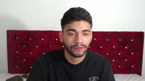 Snapshot of sack_rojas chatting on 09/16/25, 10:44 Sack online show from 09/16/25, 10:44