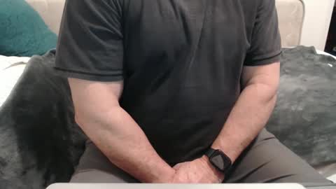 Snapshot of sactosteve chatting on 02/16/25, 01:47 dadbod online show from 02/16/25, 01:47