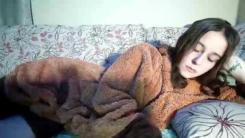 Snapshot of sademoface chatting on 11/17/25, 02:28 pluto online show from 11/17/25, 02:28