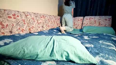 Snapshot of sademoface chatting on 02/20/26, 12:18 pluto online show from 02/20/26, 12:18