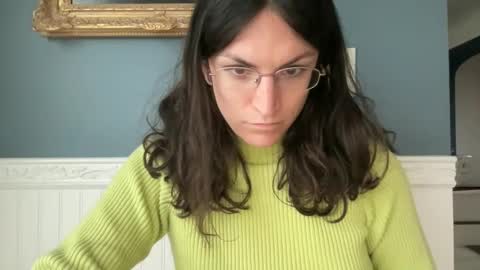 Snapshot of sadie_stars chatting on 01/01/25, 11:51 Sadie online show from 01/01/25, 11:51