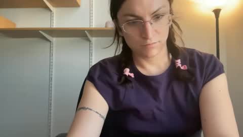 Snapshot of sadie_stars chatting on 02/05/25, 04:58 Sadie online show from 02/05/25, 04:58