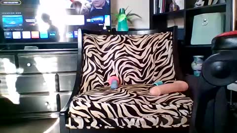 Snapshot of sadiessecretcloset chatting on 12/20/24, 08:34 Sadiessecret online show from 12/20/24, 08:34