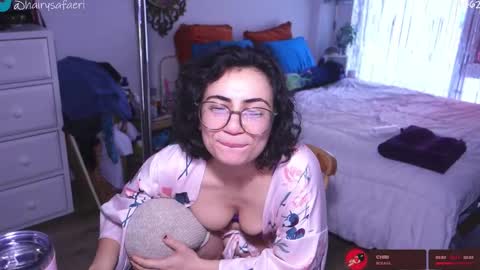 Snapshot of safaeri chatting on 01/14/26, 06:02 Safa online show from 01/14/26, 06:02