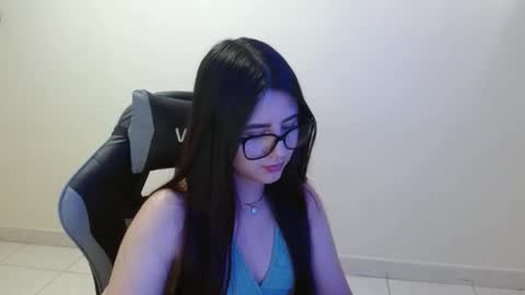 Sahaliefox  online show from 11/13/25, 09:14