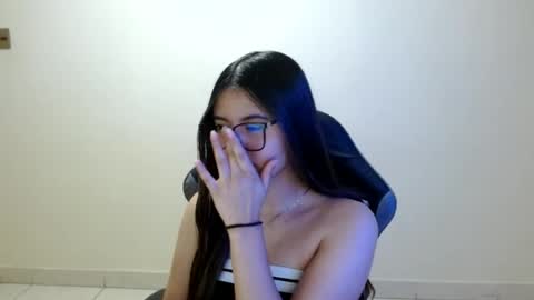 Sahaliefox  online show from 06/29/26, 01:23