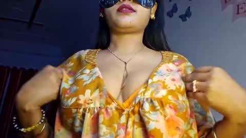 Queen Archana online show from 01/08/25, 10:04