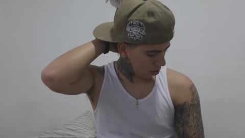 Sahara y Thiago online show from 11/24/25, 11:10