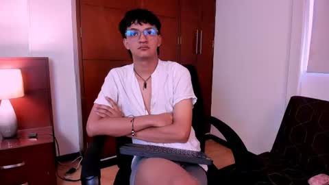 Snapshot of sahircharm chatting on 06/17/26, 11:56 sahircharm online show from 06/17/26, 11:56