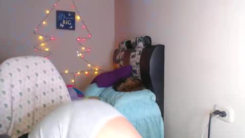 Karina online show from 12/22/24, 08:16