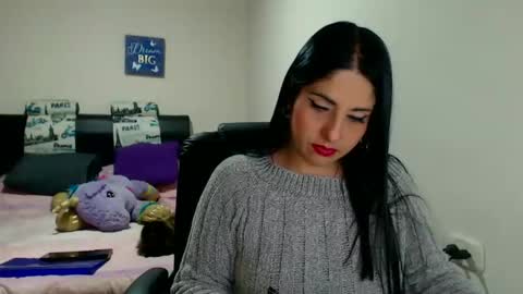 Karina online show from 02/05/25, 12:20