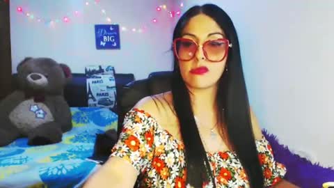 Karina online show from 11/07/25, 02:55