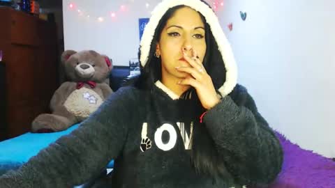 Karina online show from 11/25/25, 02:22