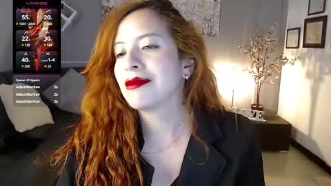 Snapshot of sahra_tayl0r_ chatting on 01/16/25, 05:55 SARA online show from 01/16/25, 05:55