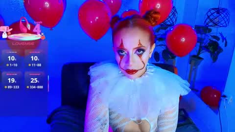 Snapshot of sahra_tayl0r_ chatting on 10/02/25, 01:40 SARA online show from 10/02/25, 01:40