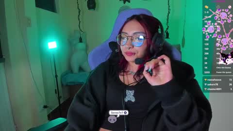 Snapshot of saiko7w7 chatting on 01/20/25, 05:37 OF 15 off - online show from 01/20/25, 05:37