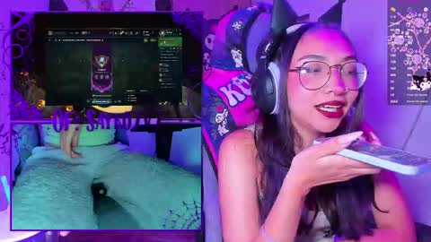 Snapshot of saiko7w7 chatting on 12/15/25, 02:05 OF 15 off - online show from 12/15/25, 02:05