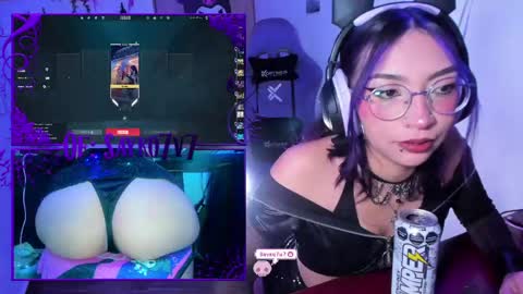 Snapshot of saiko7w7 chatting on 03/29/26, 02:00 OF 15 off - online show from 03/29/26, 02:00