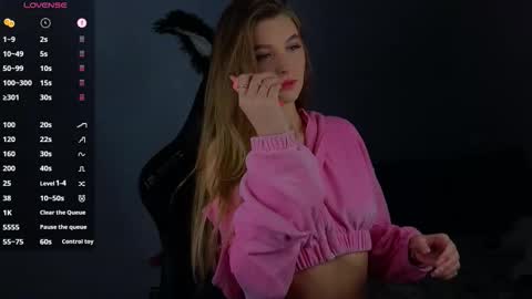 Snapshot of saillise chatting on 02/11/26, 11:54 Sofia online show from 02/11/26, 11:54