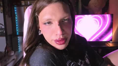 Rose online show from 02/26/25, 06:37