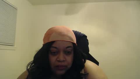 Queen Serenity online show from 05/13/26, 02:31