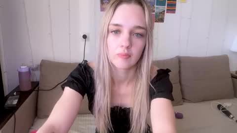 Sofia online show from 03/04/25, 02:32