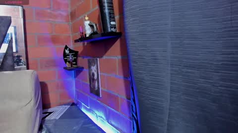 sainix_ online show from 01/16/25, 03:23