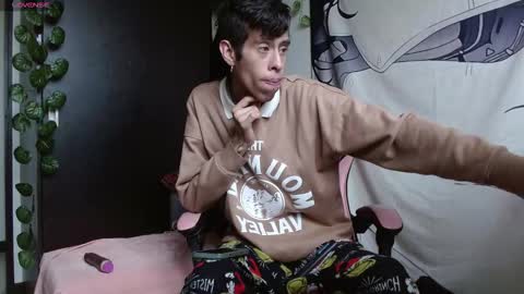 saint boy online show from 09/10/25, 12:16