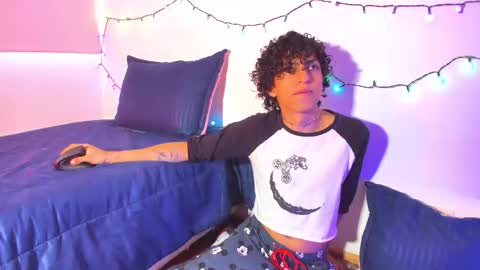 saint_dark online show from 12/18/25, 01:39